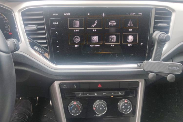 Used Volkswagen T-ROC 2022 280TSI DSG Two-Wheel Drive R-Line Pro PLUS Audio And AC Panel