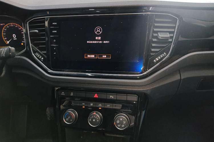 Used Volkswagen T-ROC 2022 280TSI DSG Two-Wheel Drive Comfort PLUS Audio And AC Panel