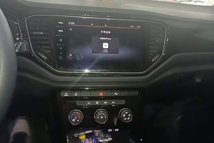 Used Volkswagen T-ROC 2022 280TSI DSG Two-Wheel Drive Comfort PLUS Audio And AC Panel