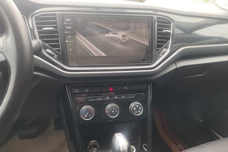 Used Volkswagen T-ROC 2022 280TSI DSG Two-Wheel Drive Elite PLUS Audio And AC Panel