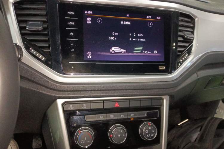 Used Volkswagen T-ROC 2022 280TSI DSG Two-Wheel Drive Elite PLUS Audio And AC Panel
