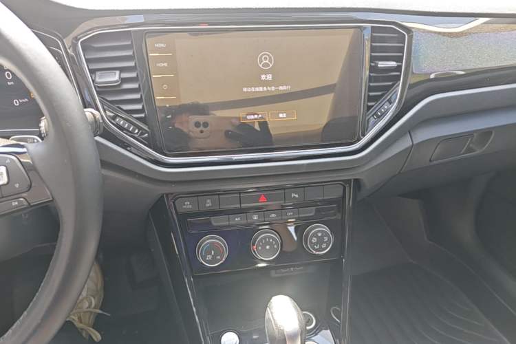 Used Volkswagen T-ROC 2022 280TSI DSG Two-Wheel Drive Comfort PLUS Audio And AC Panel