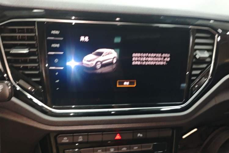 Used Volkswagen T-ROC 2022 280TSI DSG Two-Wheel Drive Comfort PLUS Audio And AC Panel