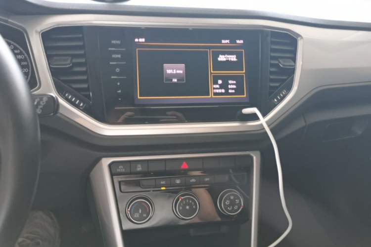 Used Volkswagen T-ROC 2022 280TSI DSG Two-Wheel Drive Elite PLUS Audio And AC Panel