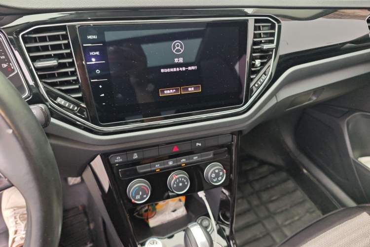 Used Volkswagen T-ROC 2022 280TSI DSG Two-Wheel Drive Comfort PLUS Audio And AC Panel