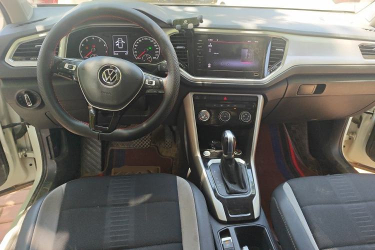 Used Volkswagen T-ROC 2022 280TSI DSG Two-Wheel Drive Elite PLUS Center Console