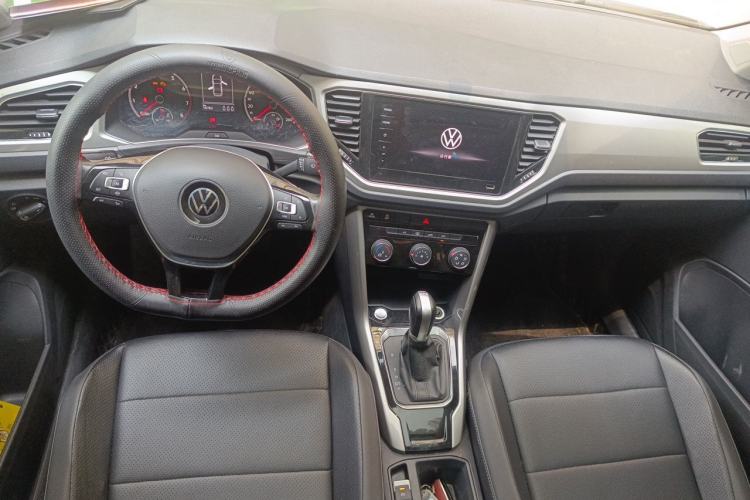 Used Volkswagen T-ROC 2022 280TSI DSG Two-Wheel Drive Elite PLUS Center Console
