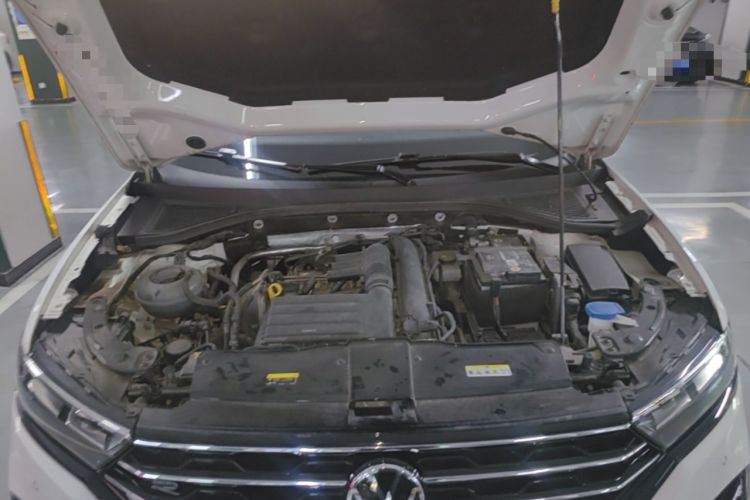 Used Volkswagen T-ROC 2022 280TSI DSG Two-Wheel Drive R-Line Pro PLUS Engine Bay