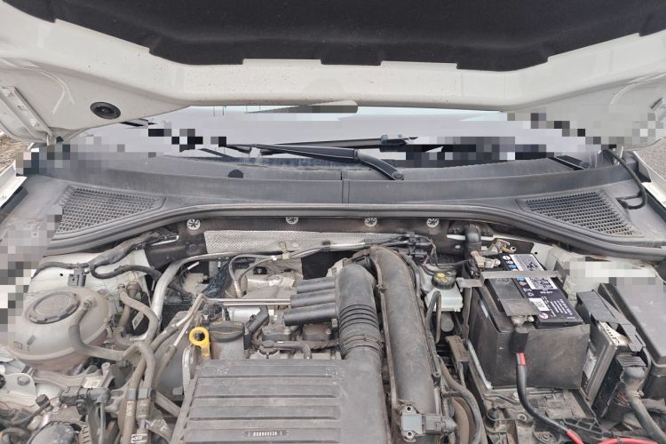 Used Volkswagen T-ROC 2022 280TSI DSG Two-Wheel Drive R-Line Pro PLUS Engine Bay
