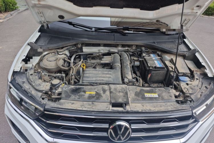 Used Volkswagen T-ROC 2022 280TSI DSG Two-Wheel Drive Elite PLUS Engine Bay