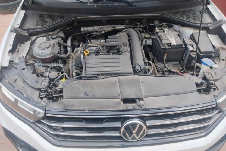 Used Volkswagen T-ROC 2022 280TSI DSG Two-Wheel Drive R-Line Pro PLUS Engine Bay