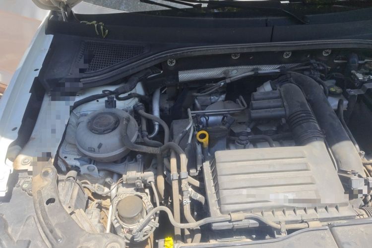 Used Volkswagen T-ROC 2022 280TSI DSG Two-Wheel Drive Elite PLUS Engine Bay Right
