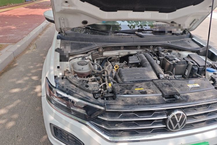 Used Volkswagen T-ROC 2022 280TSI DSG Two-Wheel Drive Elite PLUS Engine Bay Right