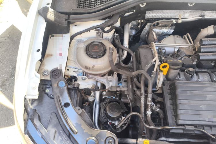 Used Volkswagen T-ROC 2022 280TSI DSG Two-Wheel Drive Elite PLUS Engine Bay Right