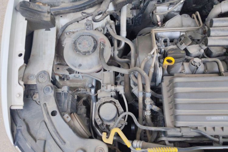 Used Volkswagen T-ROC 2022 280TSI DSG Two-Wheel Drive Comfort PLUS Engine Bay Right
