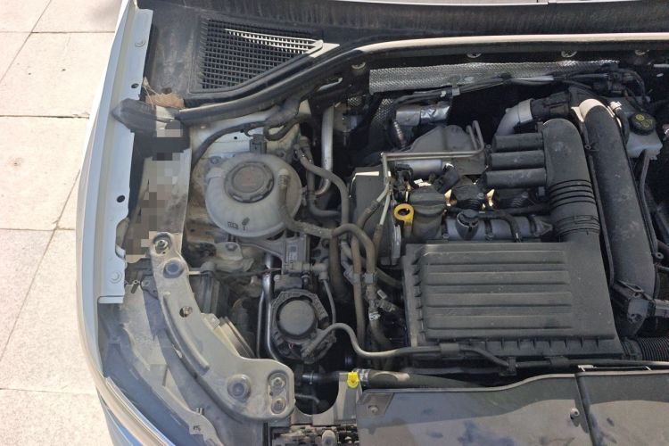 Used Volkswagen T-ROC 2022 280TSI DSG Two-Wheel Drive Comfort PLUS Engine Bay Right