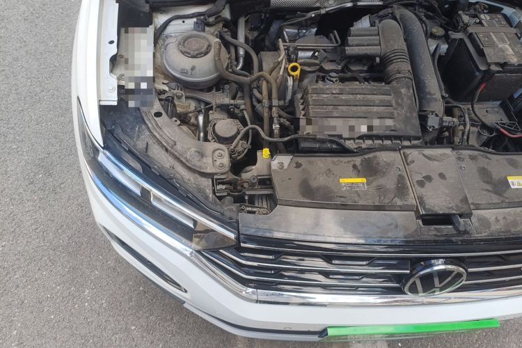 Used Volkswagen T-ROC 2022 280TSI DSG Two-Wheel Drive Comfort PLUS Engine Bay Right