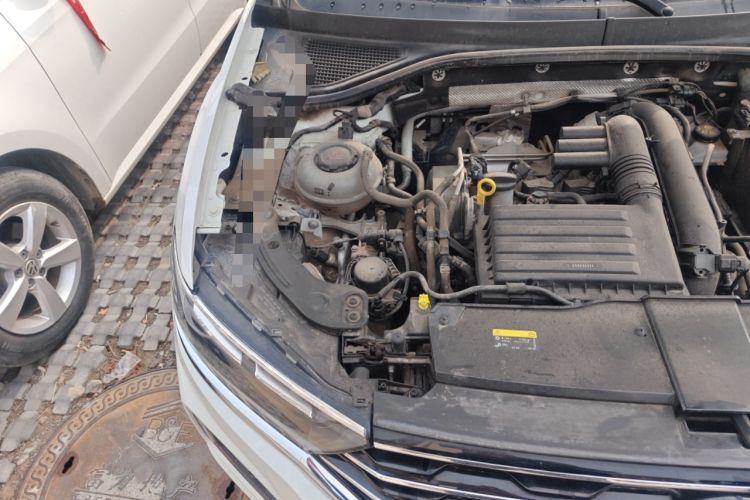 Used Volkswagen T-ROC 2022 280TSI DSG Two-Wheel Drive Comfort PLUS Engine Bay Right