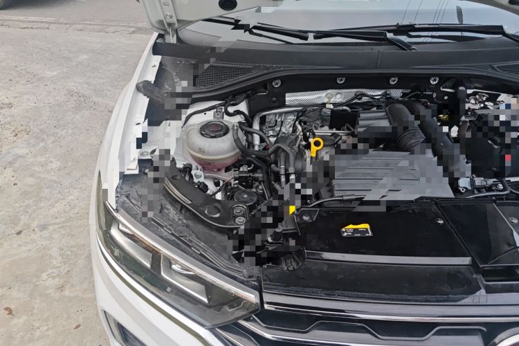 Used Volkswagen T-ROC 2022 280TSI DSG Two-Wheel Drive Comfort PLUS Engine Bay Right
