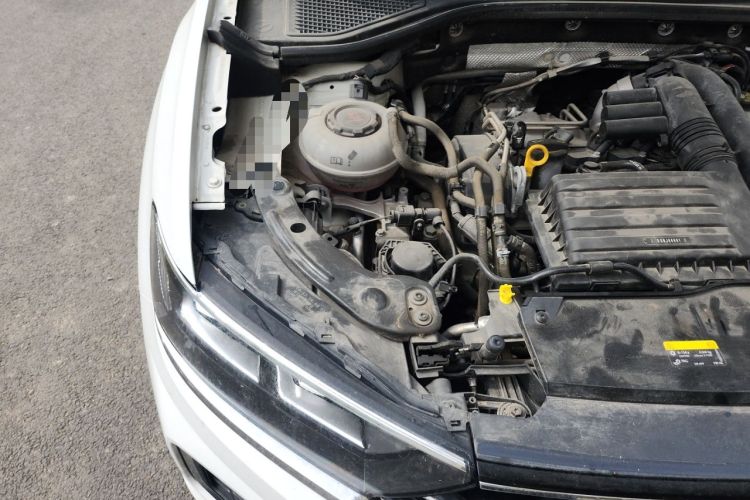 Used Volkswagen T-ROC 2022 280TSI DSG Two-Wheel Drive Comfort PLUS Engine Bay Right
