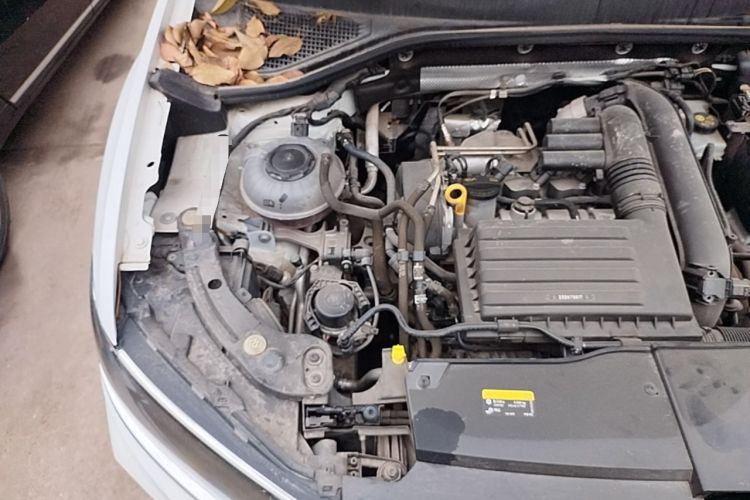 Used Volkswagen T-ROC 2022 280TSI DSG Two-Wheel Drive Elite PLUS Engine Bay Right