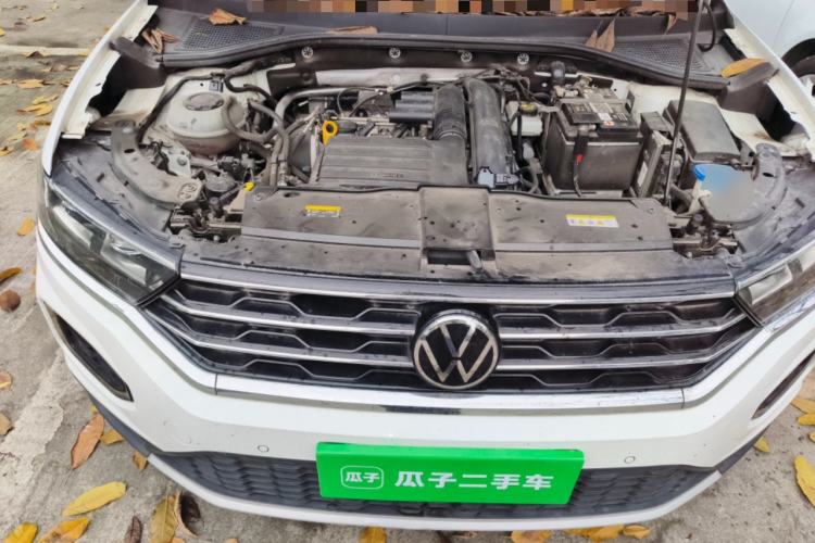 Used Volkswagen T-ROC 2022 280TSI DSG Two-Wheel Drive Comfort PLUS Engine Bay