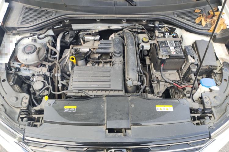 Used Volkswagen T-ROC 2022 280TSI DSG Two-Wheel Drive Comfort PLUS Engine Bay