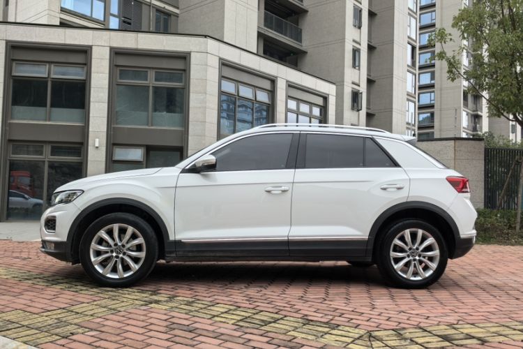 Used Volkswagen T-ROC 2022 280TSI DSG Two-Wheel Drive Elite PLUS Exterior 3