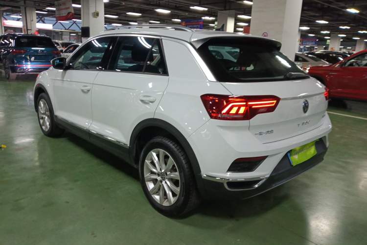 Used Volkswagen T-ROC 2022 280TSI DSG Two-Wheel Drive Elite PLUS Exterior 3
