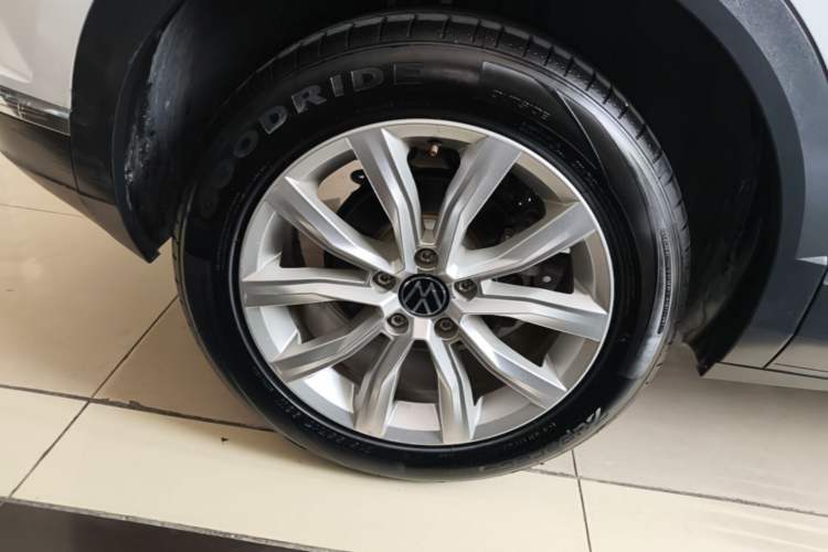 Used Volkswagen T-ROC 2022 280TSI DSG Two-Wheel Drive Elite PLUS Exterior 5