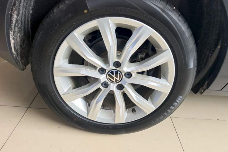 Used Volkswagen T-ROC 2022 280TSI DSG Two-Wheel Drive Elite PLUS Exterior 5