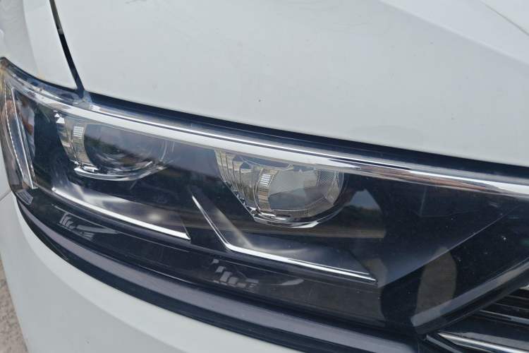 Used Volkswagen T-ROC 2022 280TSI DSG Two-Wheel Drive R-Line Pro PLUS Exterior 6