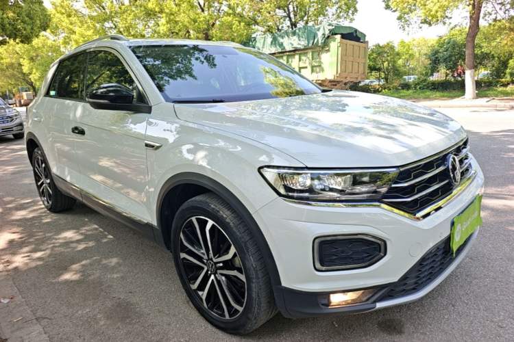 Used Volkswagen T-ROC 2022 280TSI DSG Two-Wheel Drive Elite PLUS Front Right 45 Deg