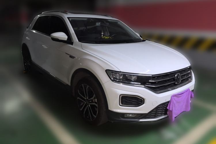 Used Volkswagen T-ROC 2022 280TSI DSG Two-Wheel Drive Comfort PLUS Front Right 45 Deg
