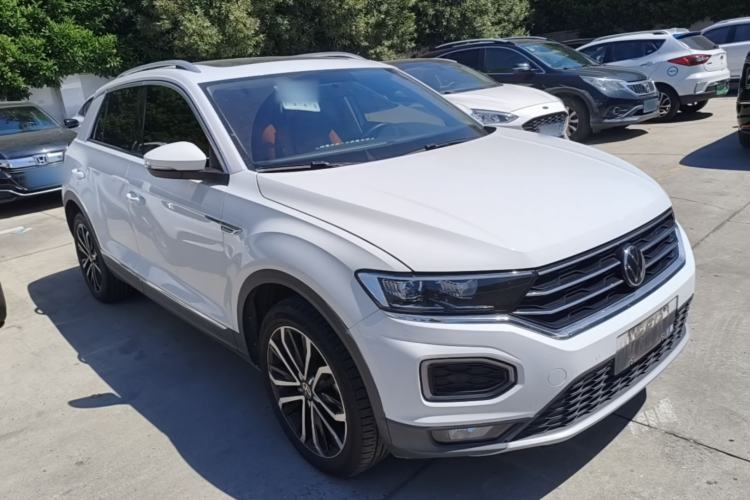 Used Volkswagen T-ROC 2022 280TSI DSG Two-Wheel Drive Comfort PLUS Front Right 45 Deg