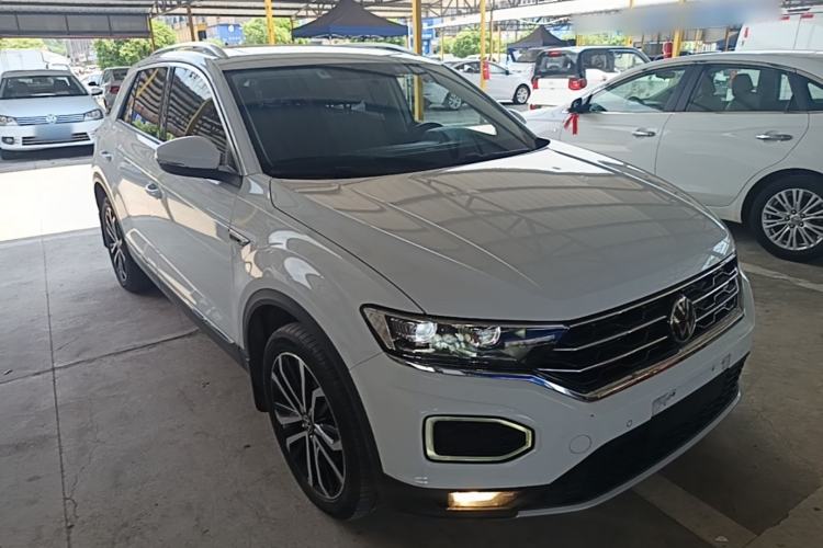 Used Volkswagen T-ROC 2022 280TSI DSG Two-Wheel Drive Comfort PLUS Front Right 45 Deg