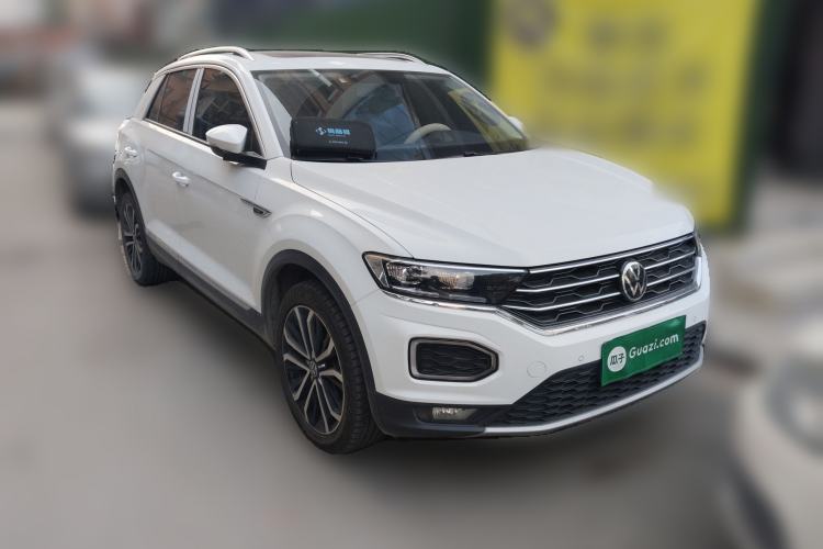 Used Volkswagen T-ROC 2022 280TSI DSG Two-Wheel Drive Comfort PLUS Front Right 45 Deg