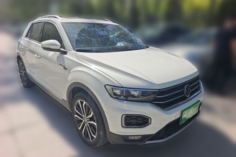 Used Volkswagen T-ROC 2022 280TSI DSG Two-Wheel Drive Comfort PLUS Front Right 45 Deg