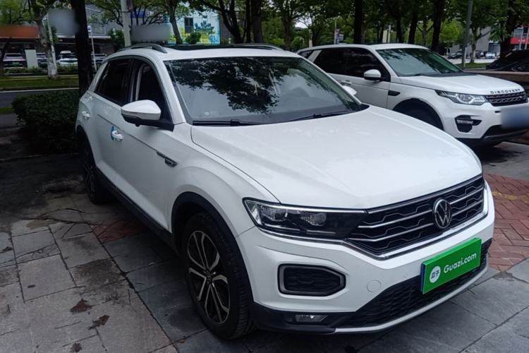 Used Volkswagen T-ROC 2022 280TSI DSG Two-Wheel Drive Comfort PLUS Front Right 45 Deg