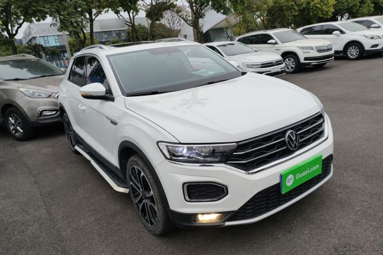 Used Volkswagen T-ROC 2022 280TSI DSG Two-Wheel Drive Comfort PLUS Front Right 45 Deg