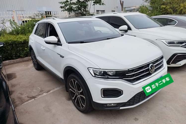 Used Volkswagen T-ROC 2022 280TSI DSG Two-Wheel Drive Elite PLUS Front Right 45 Deg