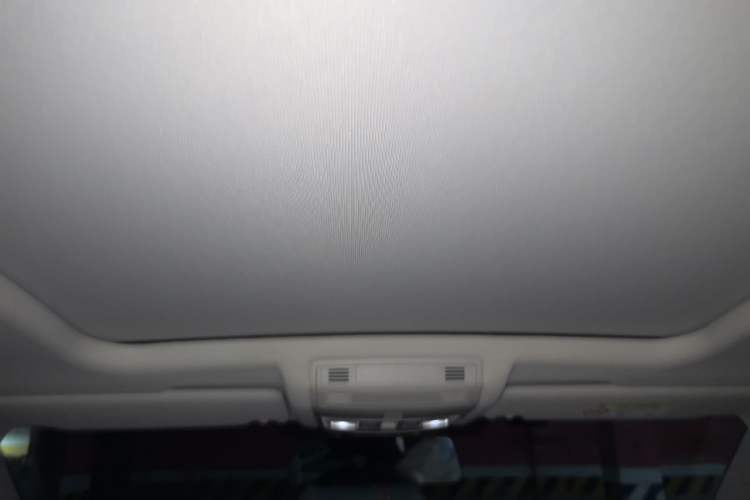 Used Volkswagen T-ROC 2022 280TSI DSG Two-Wheel Drive Comfort PLUS Headliner