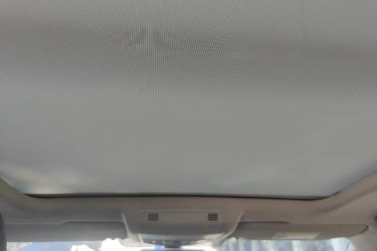 Used Volkswagen T-ROC 2022 280TSI DSG Two-Wheel Drive Comfort PLUS Headliner