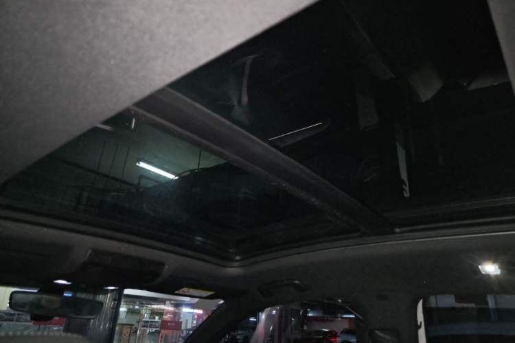 Used Volkswagen T-ROC 2022 280TSI DSG Two-Wheel Drive R-Line Pro PLUS Headliner