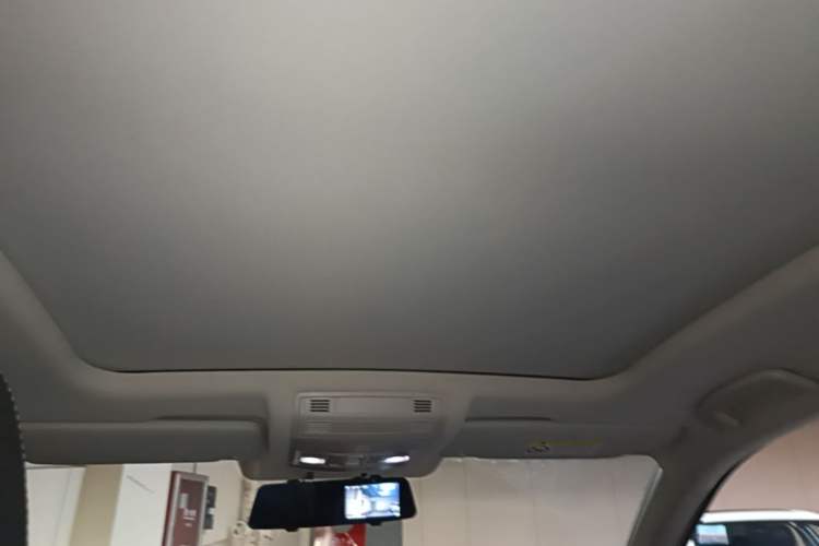 Used Volkswagen T-ROC 2022 280TSI DSG Two-Wheel Drive Comfort PLUS Headliner
