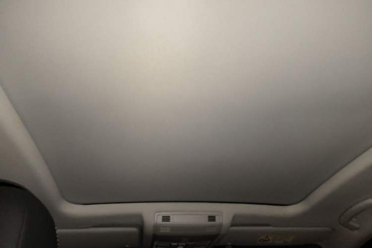 Used Volkswagen T-ROC 2022 280TSI DSG Two-Wheel Drive Comfort PLUS Headliner
