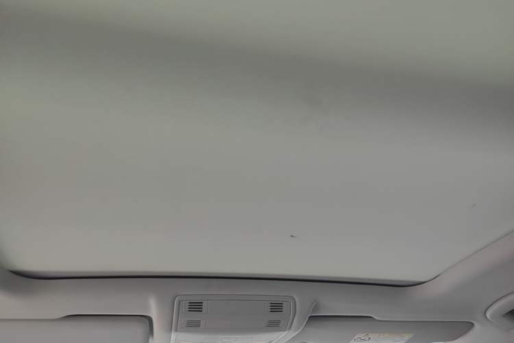 Used Volkswagen T-ROC 2022 280TSI DSG Two-Wheel Drive Comfort PLUS Headliner