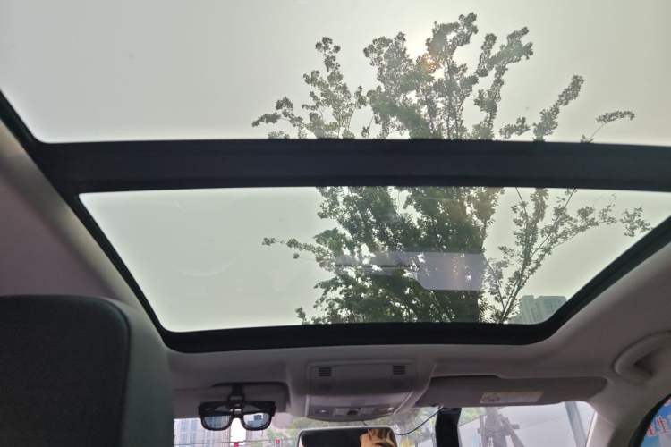 Used Volkswagen T-ROC 2022 280TSI DSG Two-Wheel Drive Comfort PLUS Headliner