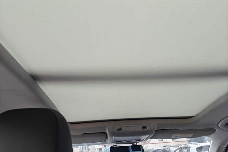Used Volkswagen T-ROC 2022 280TSI DSG Two-Wheel Drive Comfort PLUS Headliner