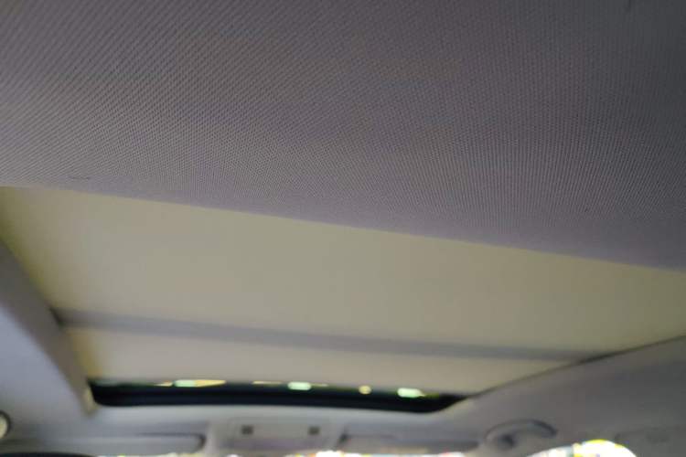 Used Volkswagen T-ROC 2022 280TSI DSG Two-Wheel Drive Comfort PLUS Headliner